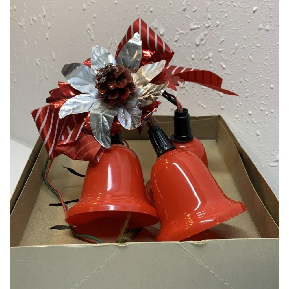 Vintage Christmas 3 Bell Cluster With Flower Light Up Swag World Wide Prop Box